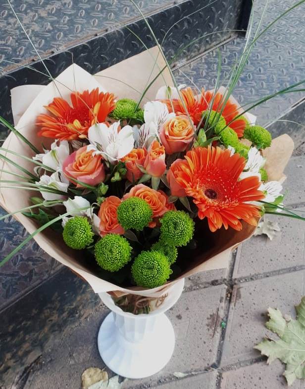 Букет цветов из: Герберы, Хризантемы, Альстромерии и Розы в Новозолотовской