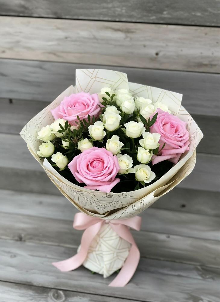 Букет цветов из: Розы в Новозолотовской