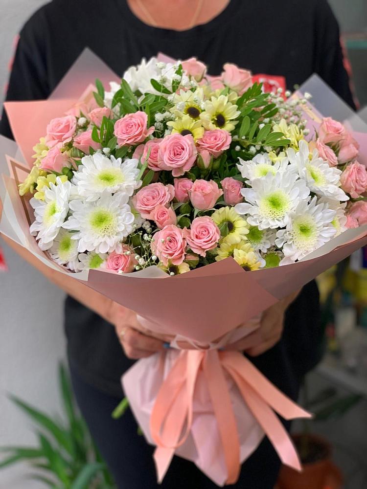 Букет цветов из: Розы и Хризантемы в Новозолотовской