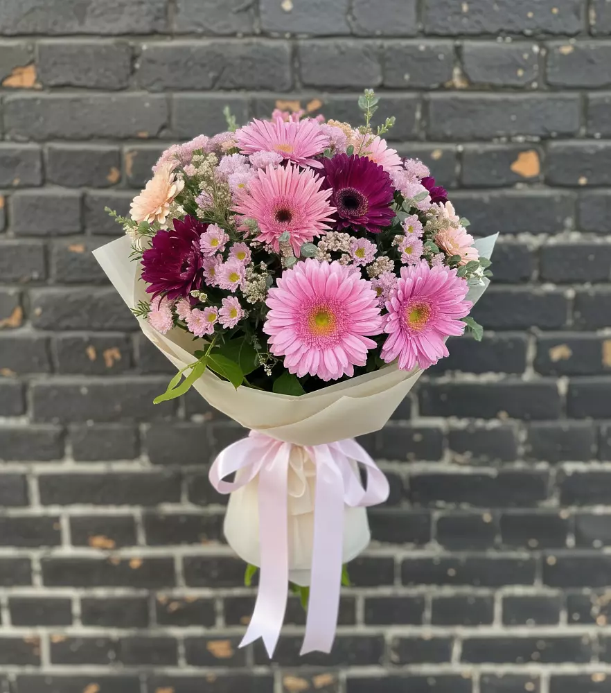 Букет цветов из: Герберы и Хризантемы в Новозолотовской