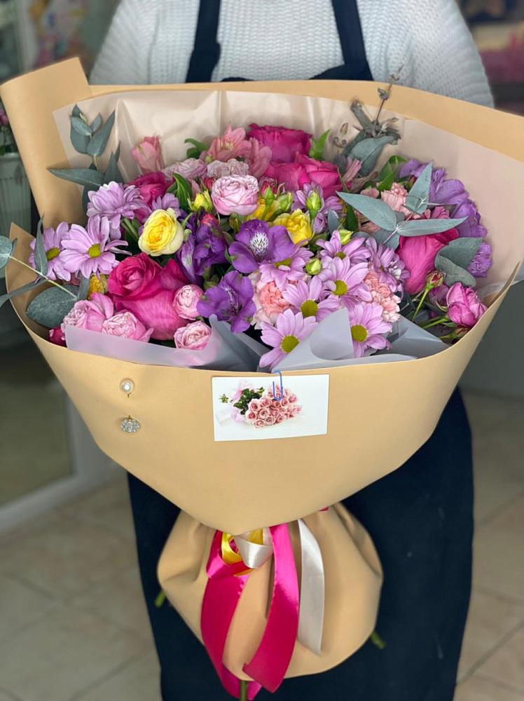 Букет цветов из: Хризантемы, Гвоздики и Альстромерии в Новозолотовской