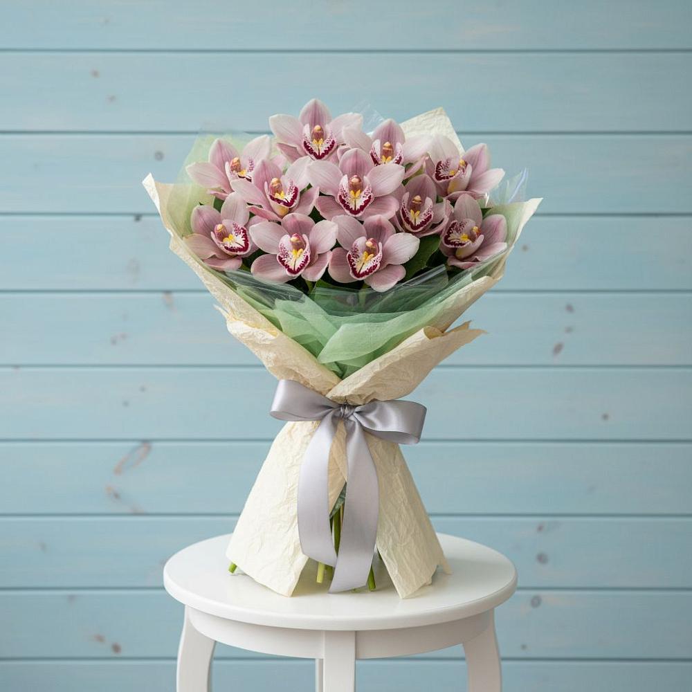 Букет цветов из: Орхидеи и Розы в Новозолотовской