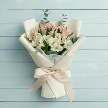 Букет цветов из:  Альстромерии в Новозолотовской