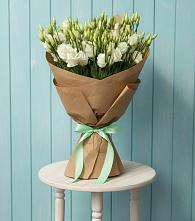 Букет цветов из:  Лизиантусы в Новозолотовской