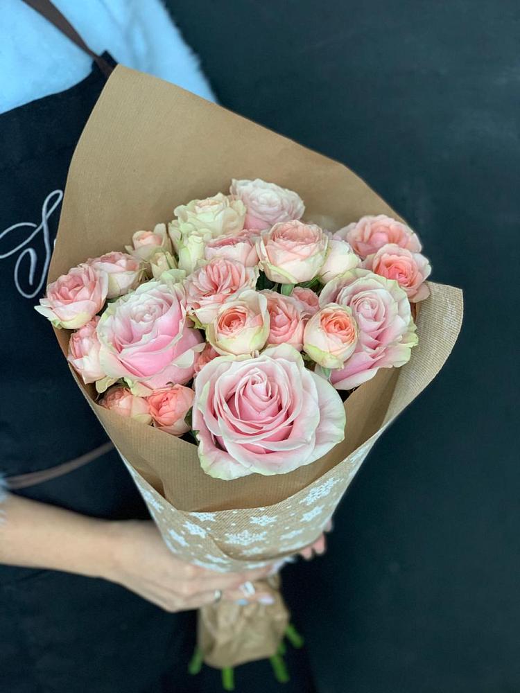 Букет цветов из: Хризантемы и Розы в Новозолотовской