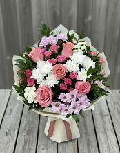 Букет цветов из:  Альстромерии, Гвоздики, Розы и Хризантемы в Новозолотовской