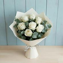 Букет Белые розы в Эвкалипте в Новозолотовской