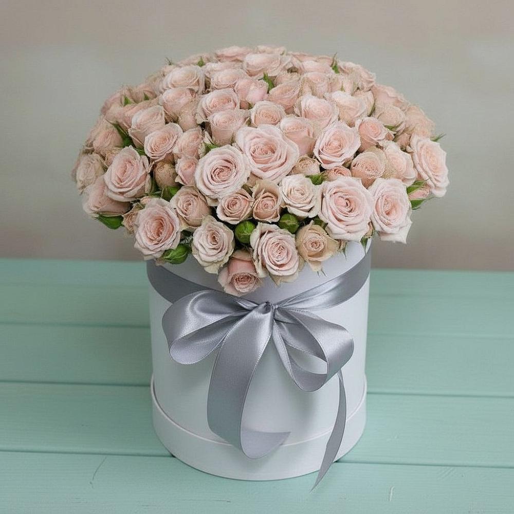 Цветочная композиция из Розы в шляпной коробке в Новозолотовской